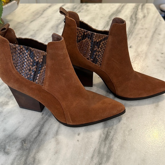 Donald J Pliner Brown Suede Animal Chelsea Booties - Picture 2 of 4